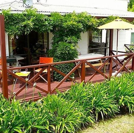 Cute Cottage - Cooks Beach Bach Bagian luar foto